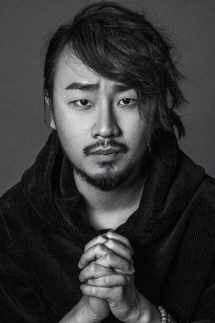 Wang Yiwei - Actor Profile Photo