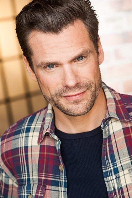 Jesse Bush - Actor Profile Photo