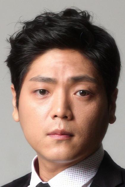 Kang Shin-ha - Actor Profile Photo