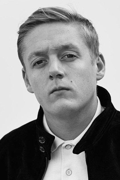 Thomas Turgoose - Actor Profile Photo