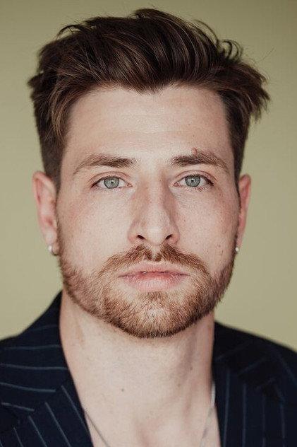 Dominik Flade - Actor Profile Photo