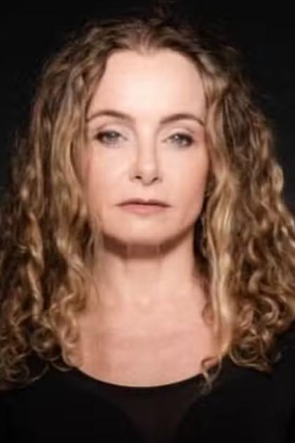 Anna Aguiar - Actor Profile Photo
