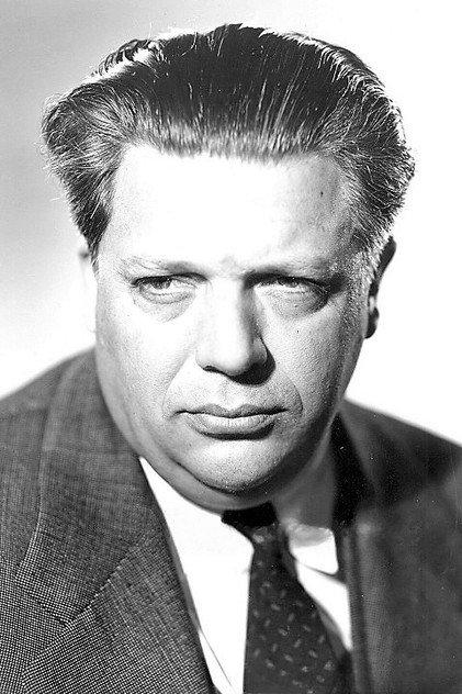 Cy Kendall - Actor Profile Photo