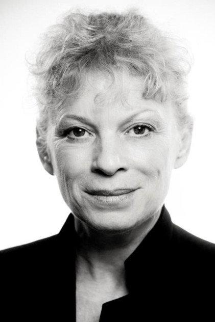 Holly De Jong - Actor Profile Photo
