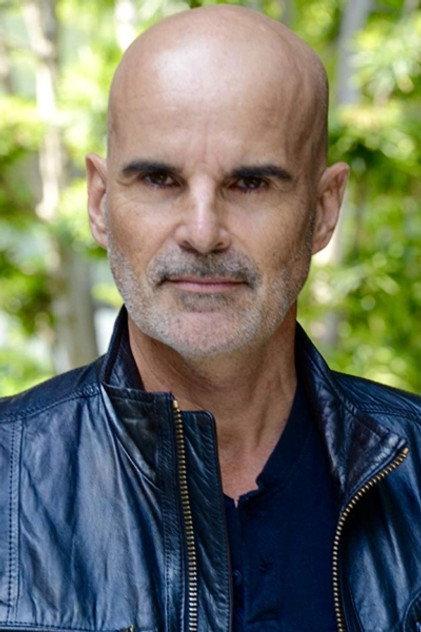 Geoffrey Ross - Actor Profile Photo