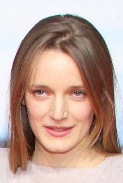 Hanna Hilsdorf - Actor Profile Photo