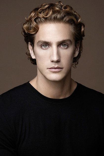 Eugenio Siller - Actor Profile Photo