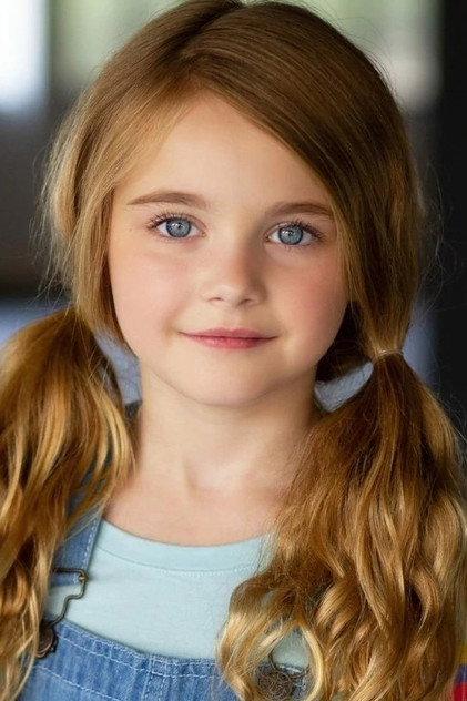 Anabelle Holloway - Actor Profile Photo