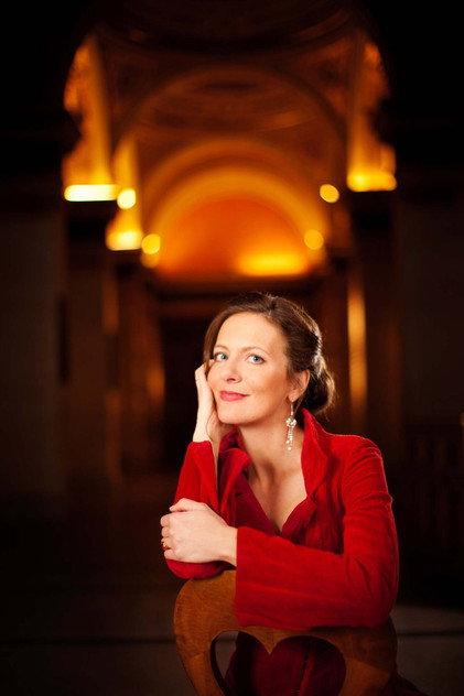 Stephanie Houtzeel - Actor Profile Photo