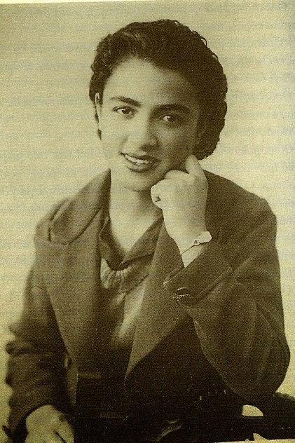 Sotiria Bellou - Actor Profile Photo