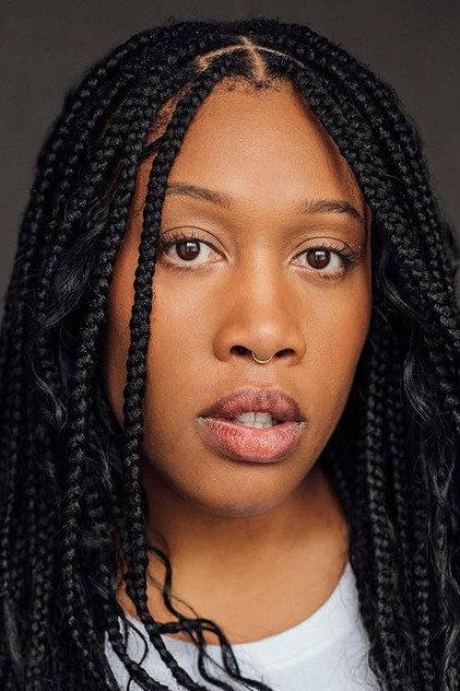 Aisha Evelyna - Actor Profile Photo