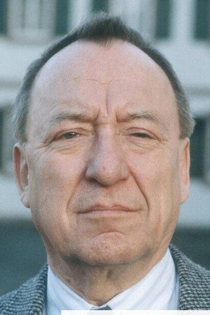 Ulrich Matschoss - Actor Profile Photo
