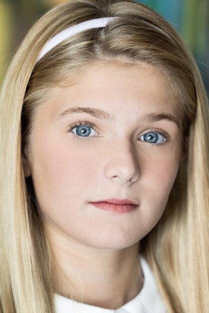 Elle Graper - Actor Profile Photo