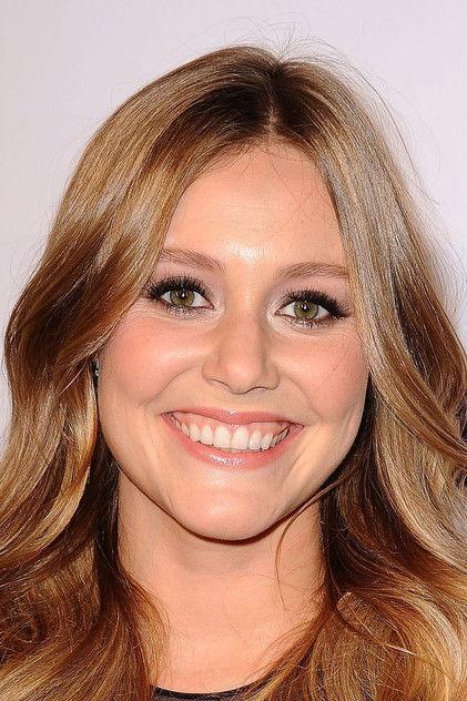 Julianna Guill - Actor Profile Photo