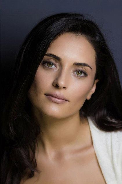 Aslihan Gurbuz - Actor Profile Photo