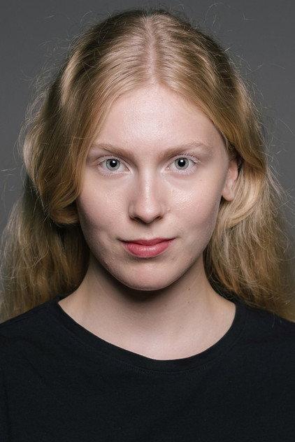 Emili Rohumaa - Actor Profile Photo