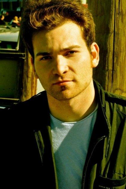 Israel Hall - Actor Profile Photo
