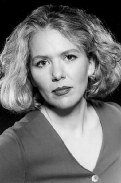Uta Prelle - Actor Profile Photo