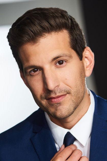 Adrian Bustamante - Actor Profile Photo