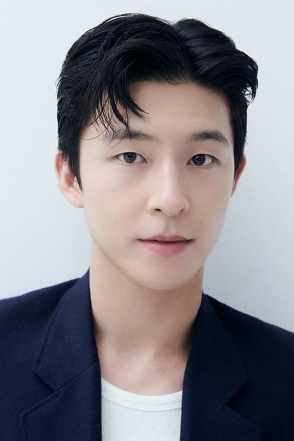 Hong Kyung - Actor Profile Photo