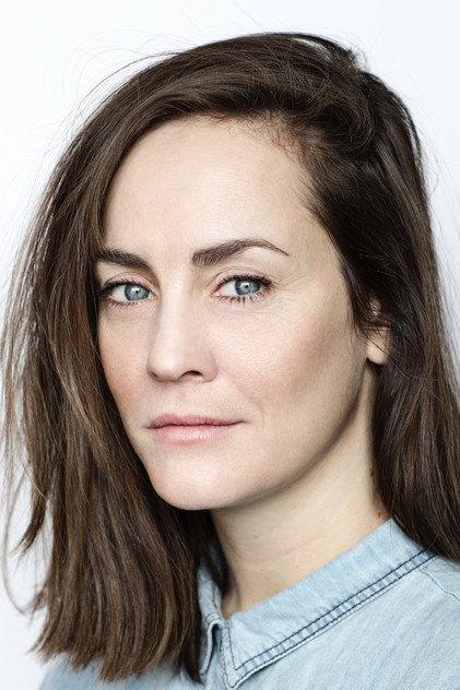 Sara Simard - Actor Profile Photo