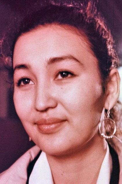 Asel Eshimbekova - Actor Profile Photo