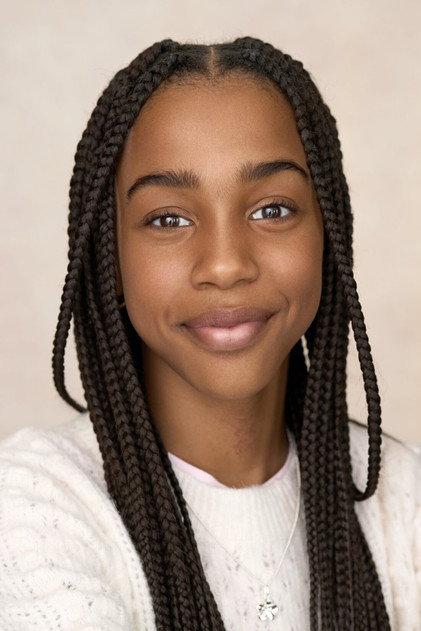 Anaïs Ceus - Actor Profile Photo