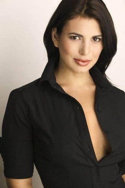 Andrea Leon - Actor Profile Photo