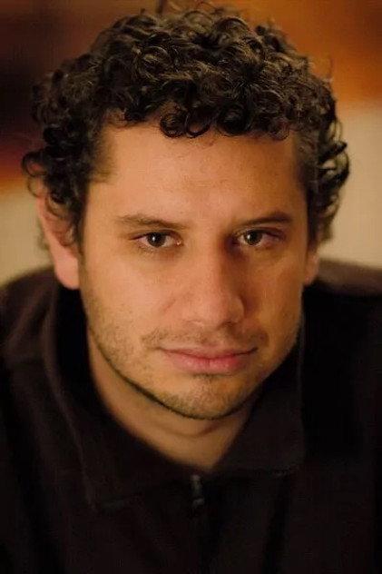 Daniel Andrade - Actor Profile Photo