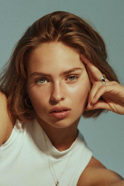 Ninalotte Roose - Actor Profile Photo