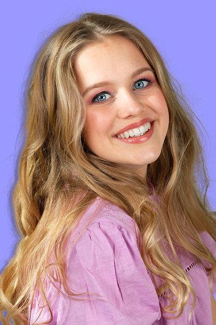 Madelief Broos - Actor Profile Photo