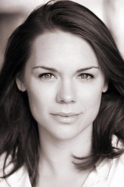 Gina Beck - Actor Profile Photo