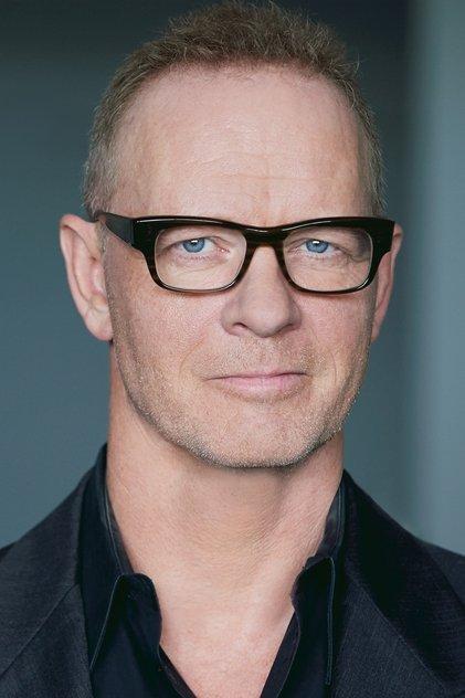 Aidan Devine - Actor Profile Photo