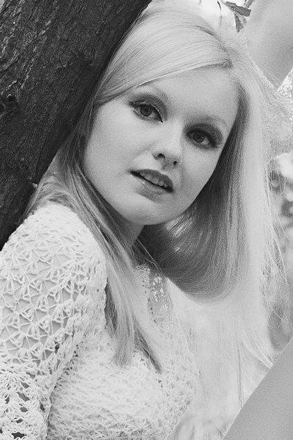 Elaine Donnelly - Actor Profile Photo