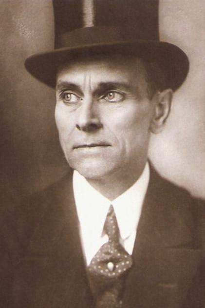 Heinrich Peer - Actor Profile Photo