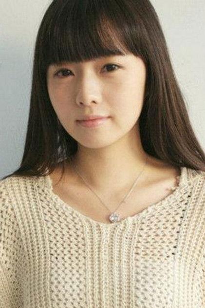 Dewi Chien - Actor Profile Photo