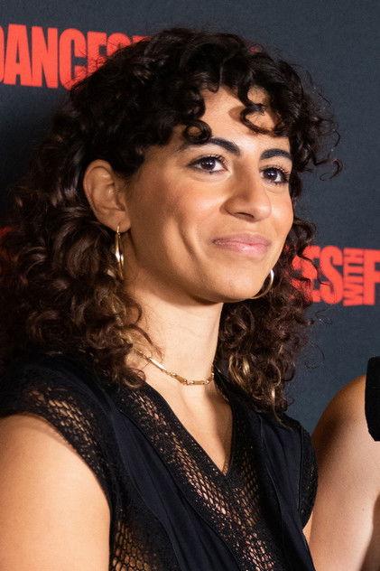 Dalia Rooni - Actor Profile Photo