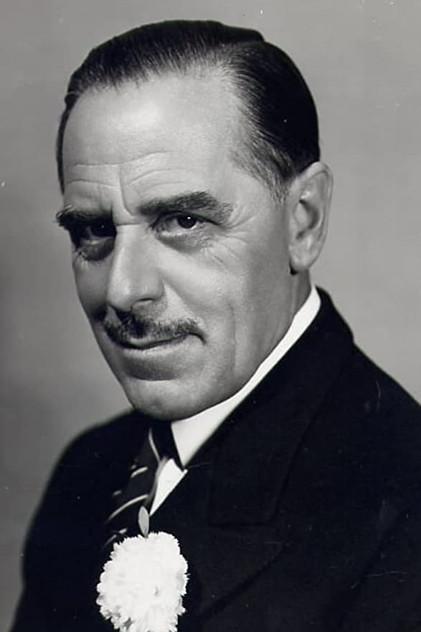 Walter Kingsford - Actor Profile Photo