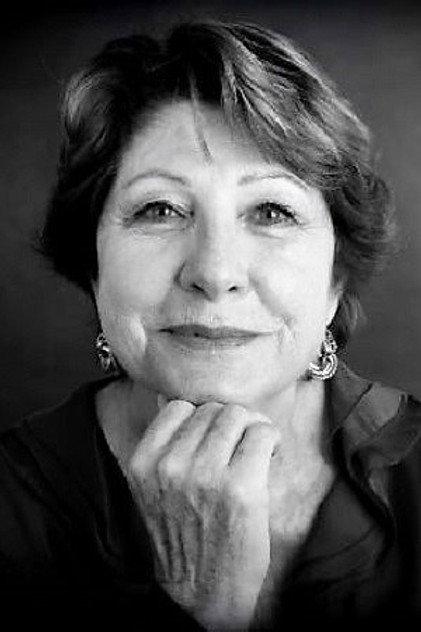 Laura Pons - Actor Profile Photo