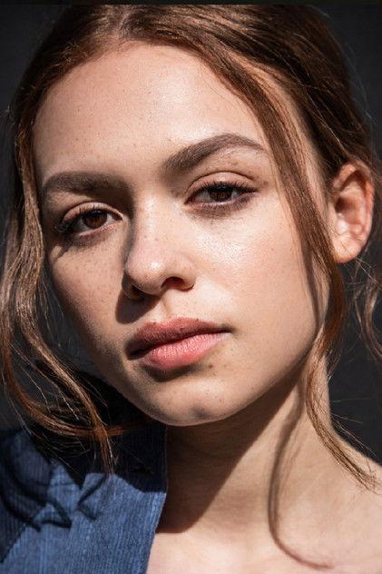 Sadie Soverall - Actor Profile Photo