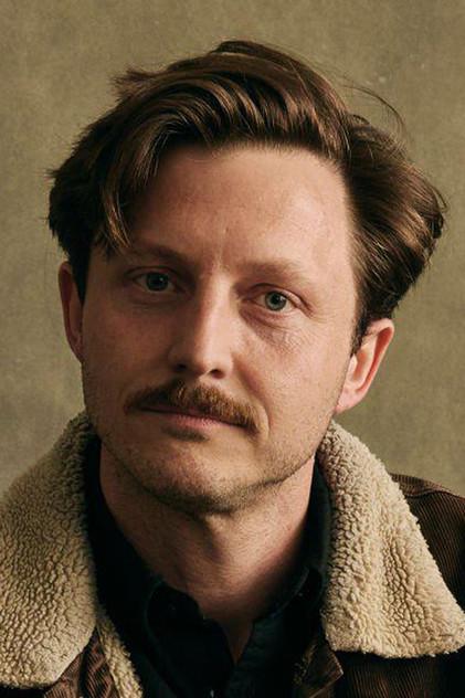 Bridge Stuart - Actor Profile Photo