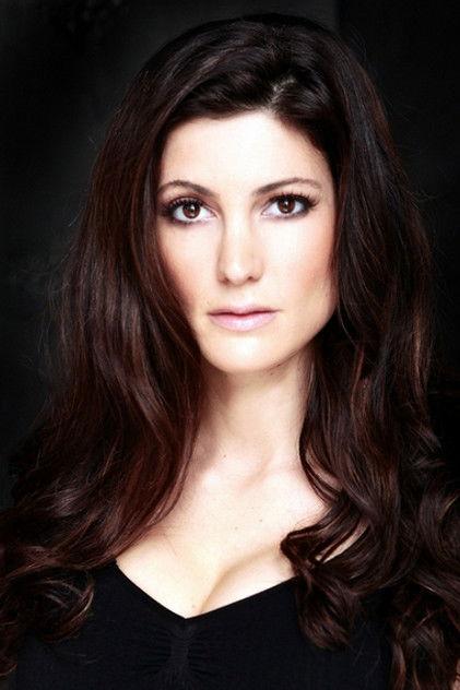 Julia Benson - Actor Profile Photo