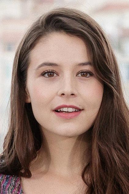Marilou Aussilloux - Actor Profile Photo