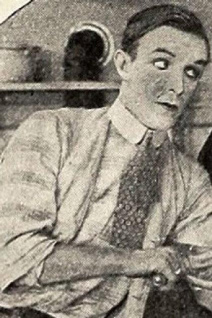 Gordon Dooley - Actor Profile Photo