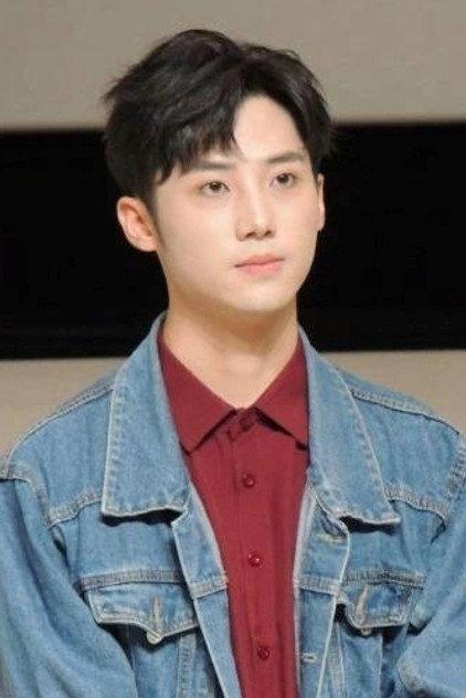 Qiu Junlong - Actor Profile Photo