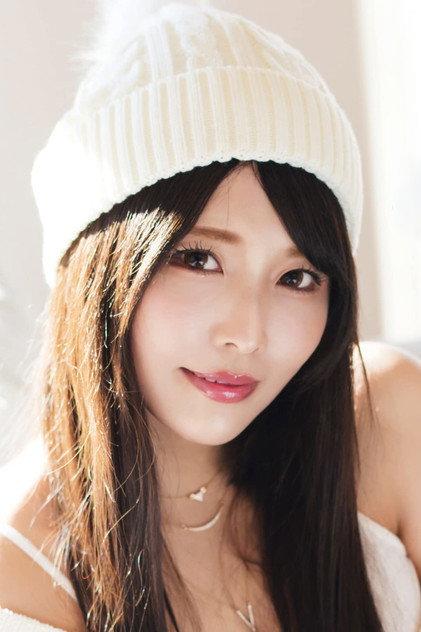 Akari Niimura - Actor Profile Photo