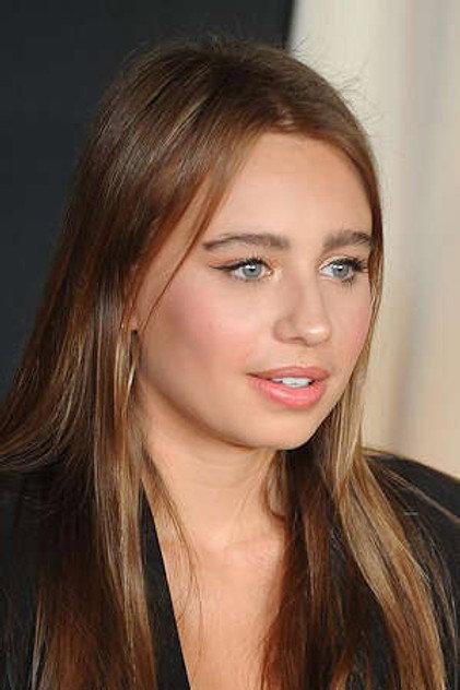 Oliwia Bieniuk - Actor Profile Photo