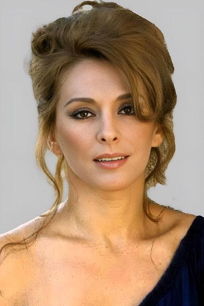 Nieves Navarro - Actor Profile Photo