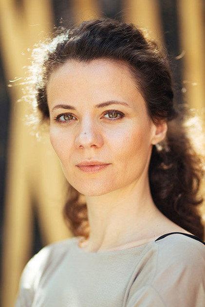 Carmen Florescu - Actor Profile Photo