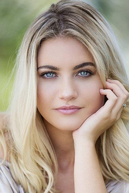 Lauren Lofberg - Actor Profile Photo